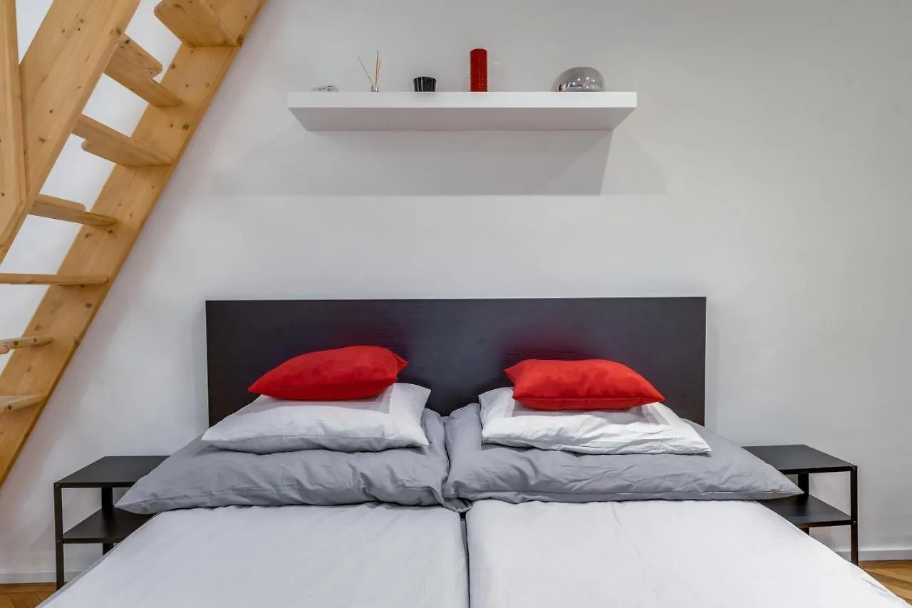 Little Cola Apartment In Dohany Street With Ac Budapest Hungría